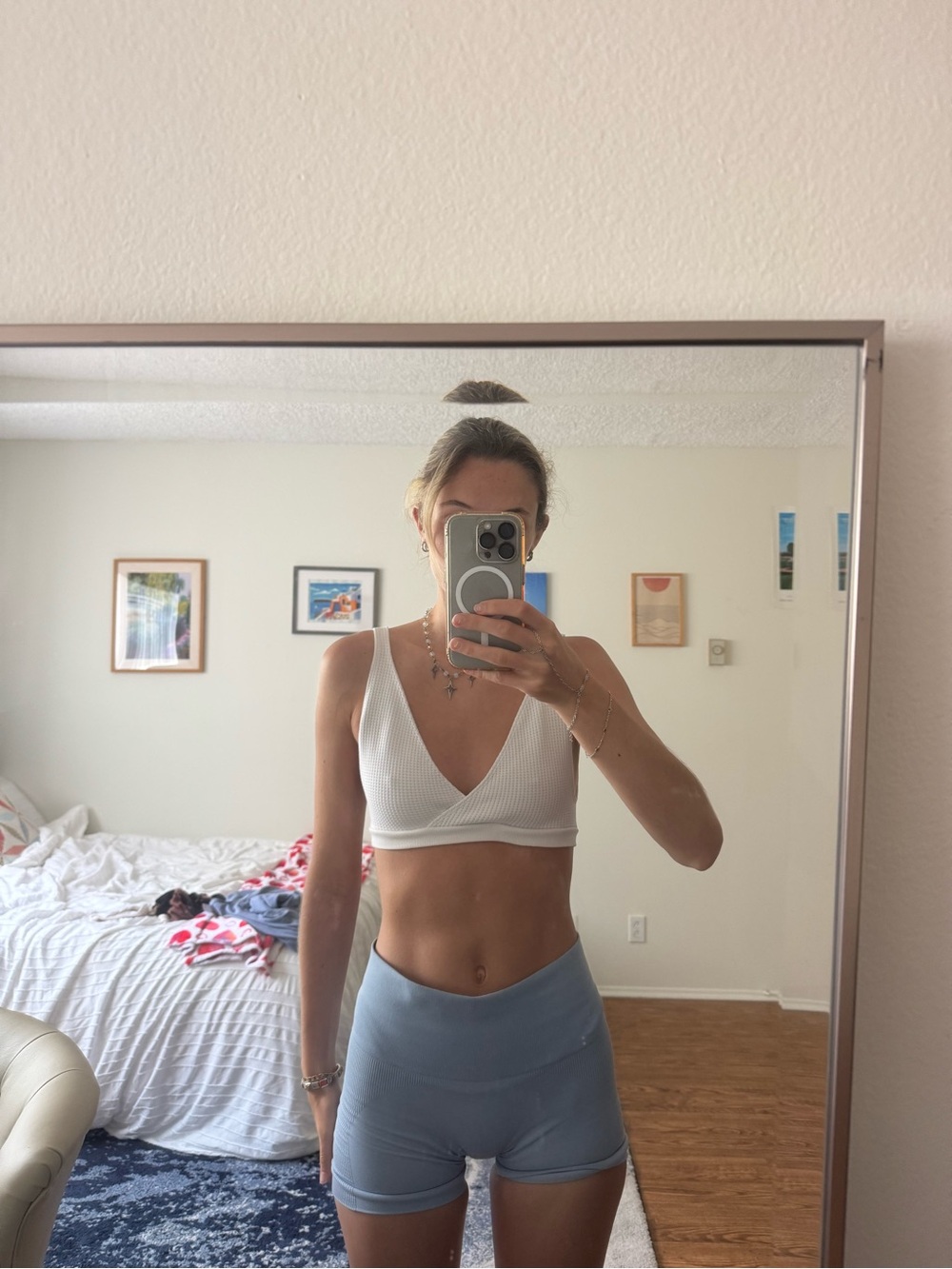 Urban Outfitters Ribbed White V-Neck Bralette - Picture 1 of 5